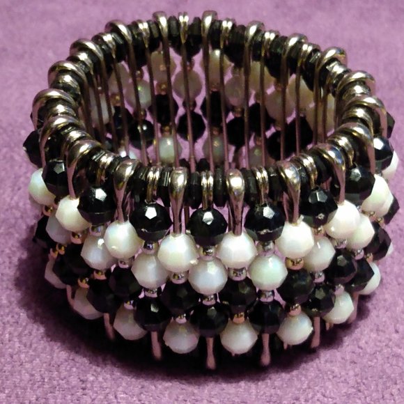 Jewelry - Safety Pin Beaded Bracelet